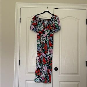 Old Navy Black and Red V-Neck Puff Sleeve Midi Dress